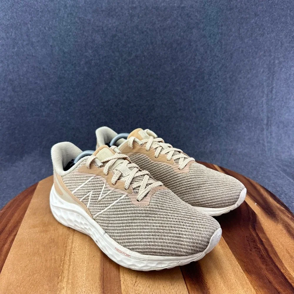 New Balance Fresh Foam Arishi V4 Shoes Womens 8 Beige Running Sneakers WARISAD4